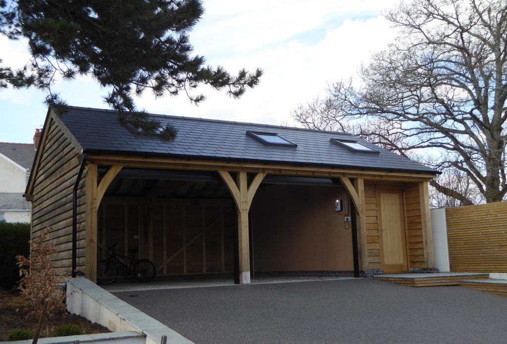 EB01 oak wood garage